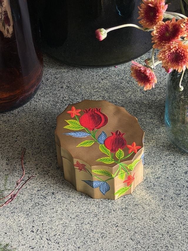 Pomegranate Box